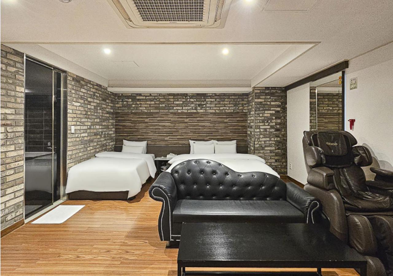 Regency Hotel Соннам Экстерьер фото