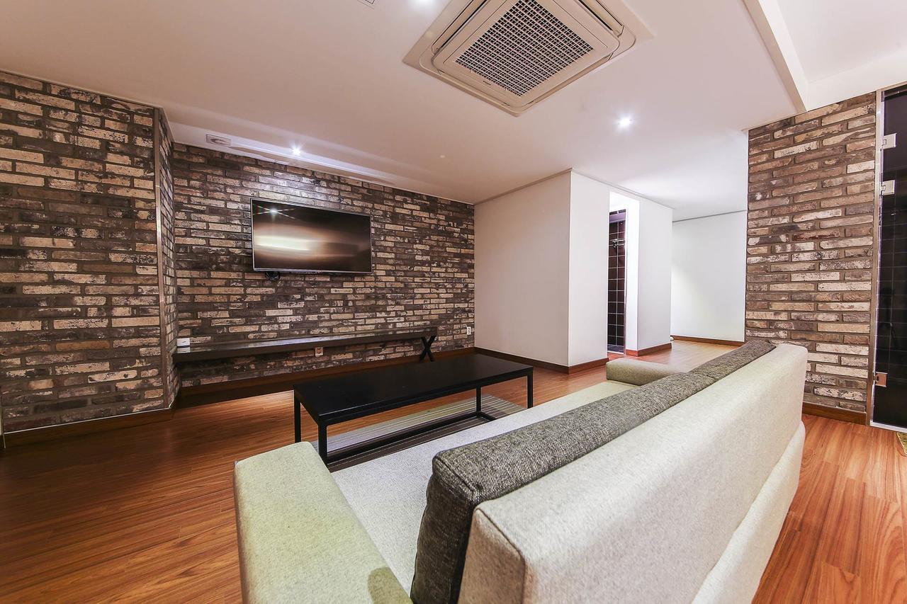 Regency Hotel Соннам Экстерьер фото