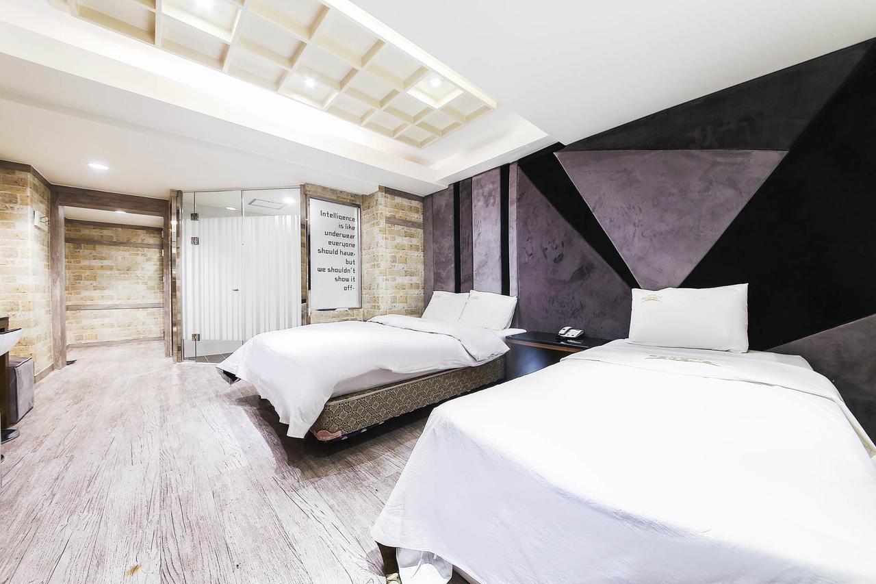 Regency Hotel Соннам Экстерьер фото